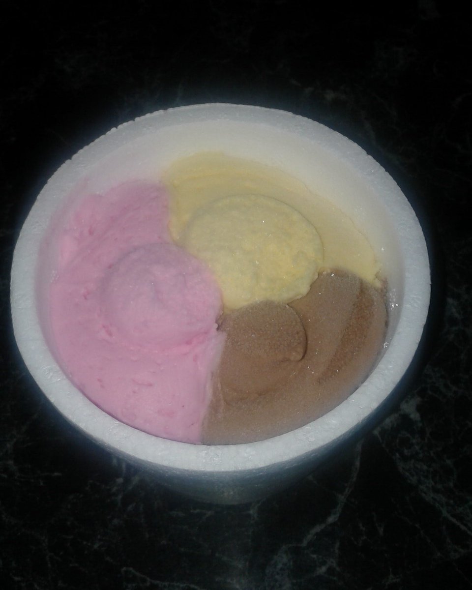 RomanGomez5's tweet photo. Helado 🍧 https://t.co/5pYFOZYLKI