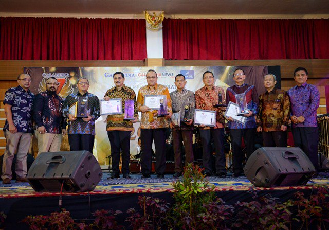 Unisba Rain Galamedia Awards 2017 sebagai Pelopor Pendidikan Karakter Mahasiswa galacrime.com/news/470/bank-…