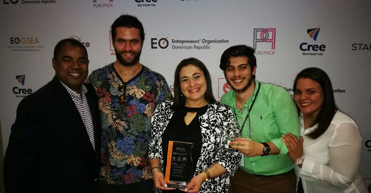CIDEUNIBE's tweet image. Parte del equipo @CIDEUNIBE con los ganadores y finalista de la competencia EO "GSEA Global Students Awards 2017" . #orgullounibe