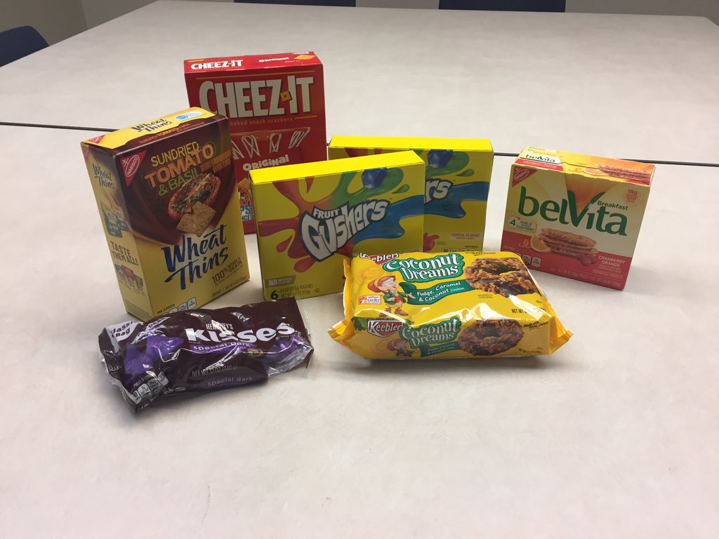 ostemucsb's tweet photo. STUDY SNACKAGE!! https://t.co/bS9WdgmgPX