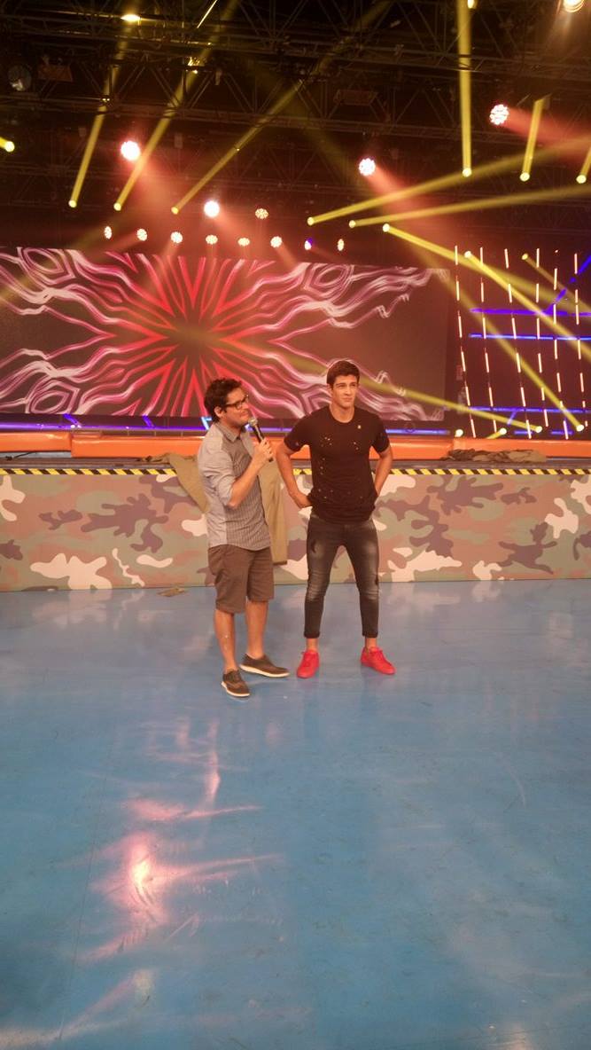 FourMePeru's tweet photo. @EmilioJaimeG entra a dar todo a @Combate_ATV 
 AUSTIN Y EMILIO EN CBT https://t.co/SzSc5vsCHp