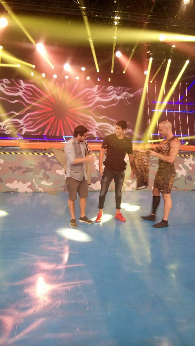 FourMePeru's tweet photo. @EmilioJaimeG entra a dar todo a @Combate_ATV 
 AUSTIN Y EMILIO EN CBT https://t.co/SzSc5vsCHp