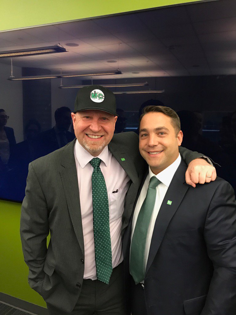 With Montreal Centre's very own padrino <a href="/tcapoto/">Tony Capotosto</a> Thanks for the cap, Tony #MC_rocks