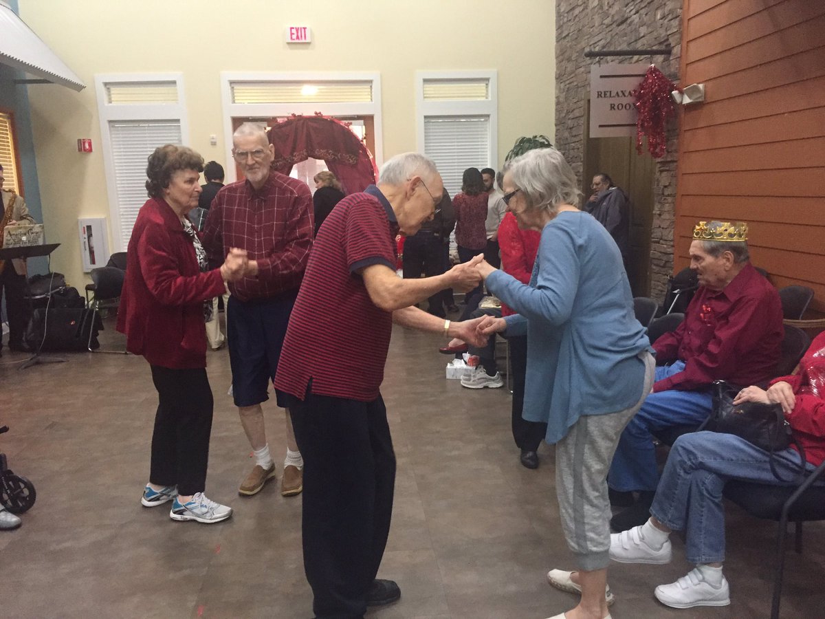 HeartisConroeED's tweet photo. Dancing on Main Street @HeartisConroe  #FrontierCulture. https://t.co/z85DzY4Azn