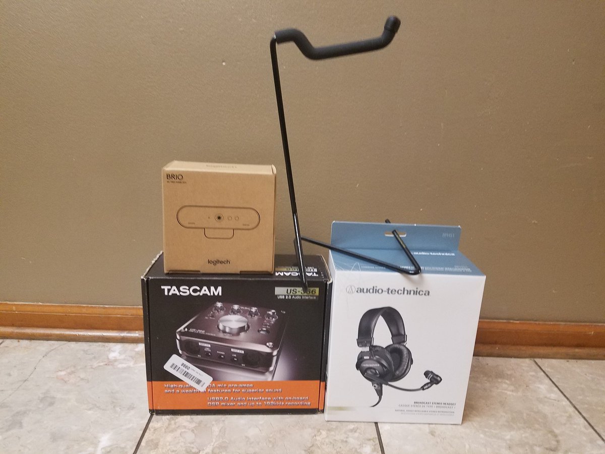 subvegio's tweet image. Super geeked my new gear for streaming is here! Especially the #logitechbrio I&apos;ve been needing a new webcam. Reviews coming soom tm