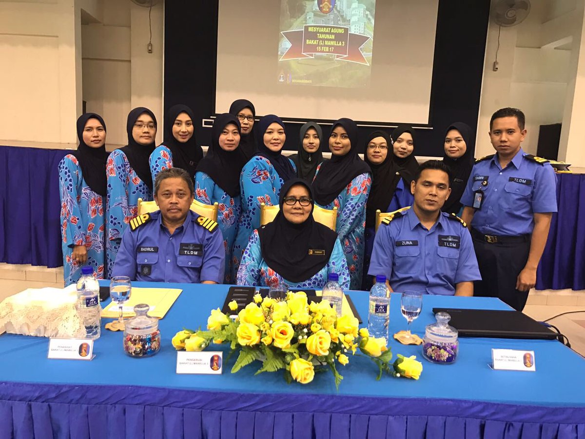 mwl3_tldm's tweet photo. @mykamarul @tldm_rasmi
Mesyuarat Agong BAKAT (L) 2017 MWL 3 di Dewan Tun Rahah pada
15 Feb 17
#NavyPeople #Kesejahteraan #BAKATLaut https://t.co/6KPdppue7l