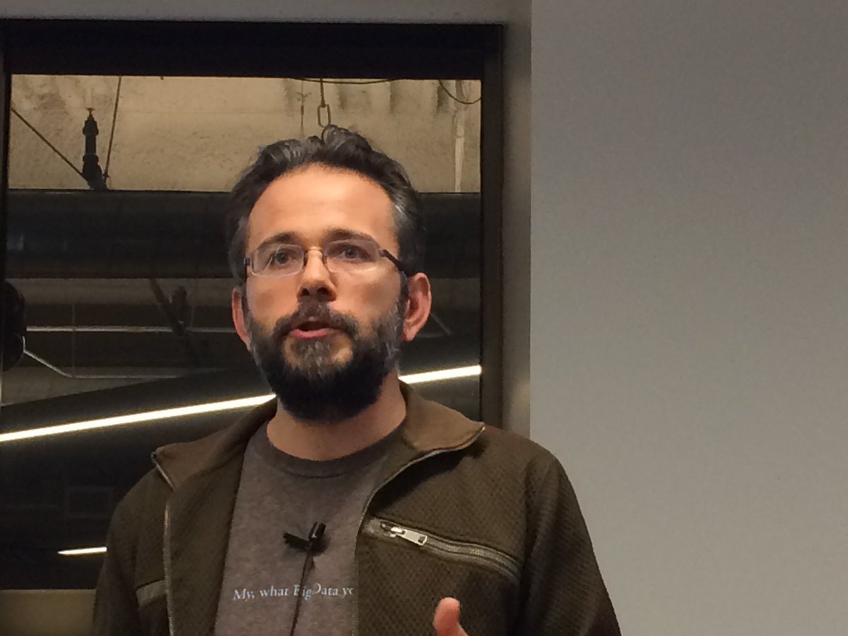 sfdatamining tweet media