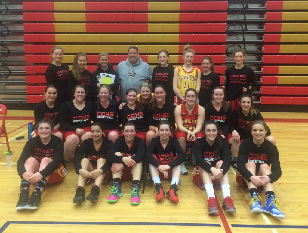 Miss_Dallyn's tweet photo. All Carlton girls Senior B league final! The older girls came out victorious- great game! @PACarlton https://t.co/AJaBJstVLN