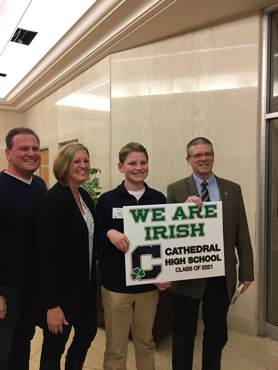 VisitCathedral's tweet photo. President Bridges welcomes @GoCathedral Class of 2021 at "Becoming Irish" 🍀💚🍀#GoIrish2021 https://t.co/j5CoQRERIW