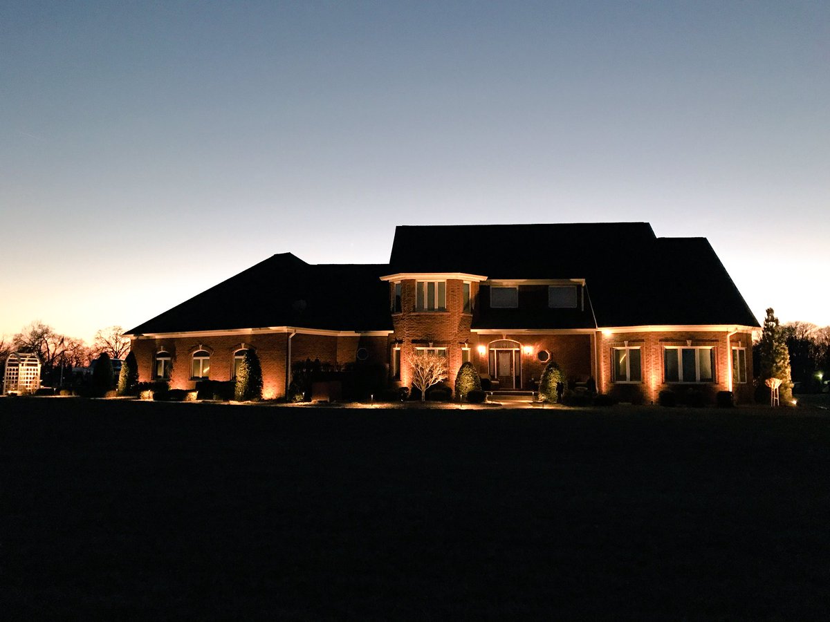 NeLighting's tweet photo. #landscape #LED #lighting is simply magnificent! Let us LIGHT up your home! https://t.co/1bwyQuYmou https://t.co/bb7B6gfquY