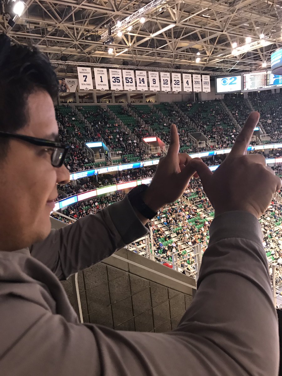 SunnyRayMak's tweet photo. We may not be @trailblazers fans but we're #weberstate fans and @Dame_Lillard fans #PORatUTA #GoJazz #GoLillard https://t.co/XVAFfqDX28