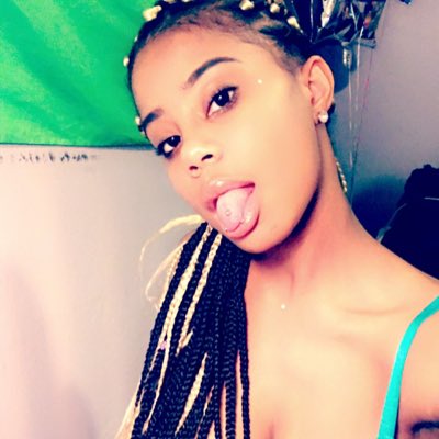 Watch princessmya😜's leaked NSFW photo on TwXstars