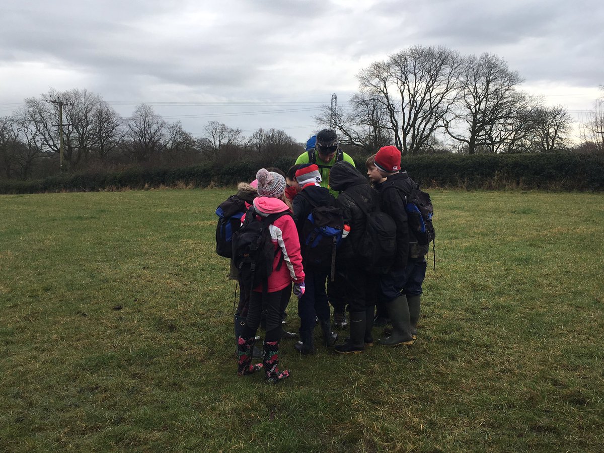 St_Gabriels_Sch's tweet photo. Which way now?! #y6residential #stanleyhead #deephayes https://t.co/awdCeBFakE
