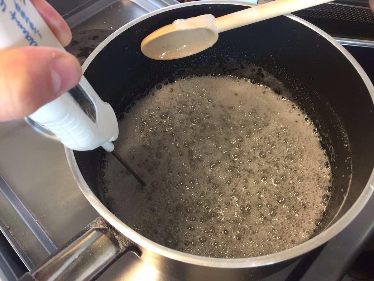 MolinoQuaglia's tweet photo. A #pizzaup17 si #frigge con il #destrosio per cuocere ad alta temperatura #senzagrassi @DavideCassi https://t.co/k9jzSpqFQZ