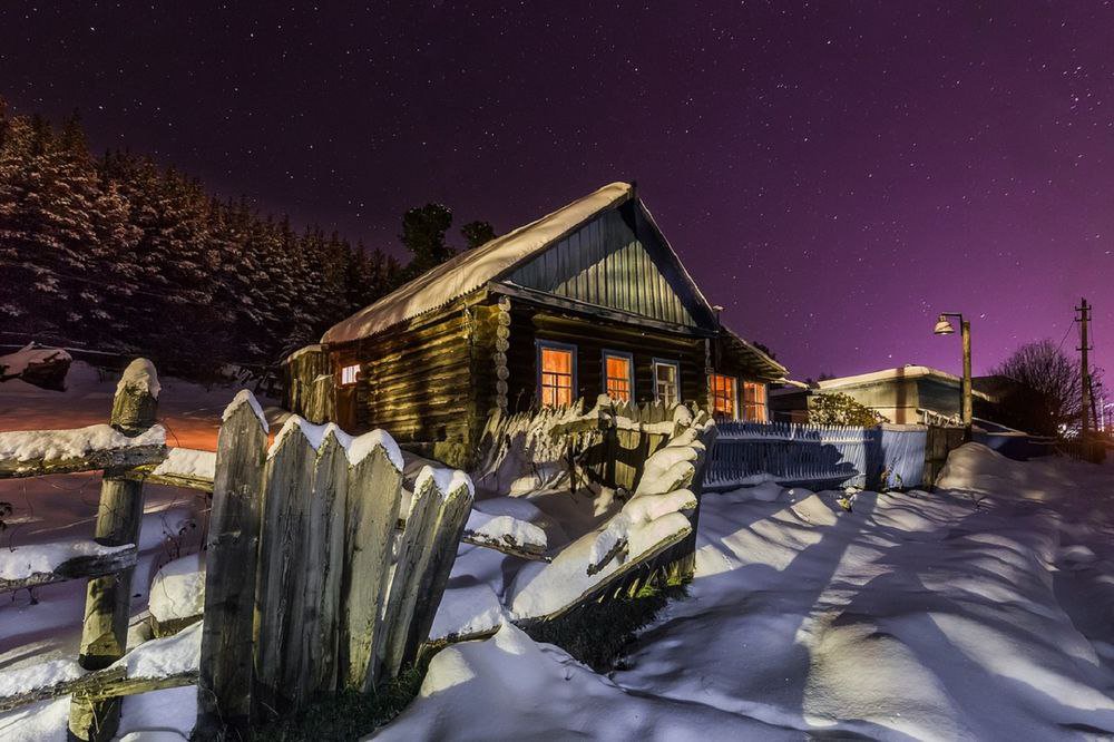 домик в деревне зимой картинки