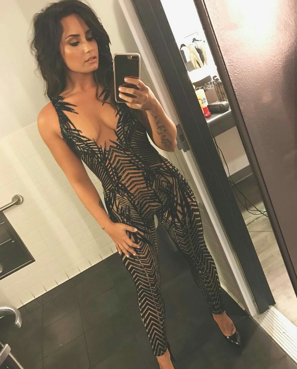 Jprz1321's tweet image. Demi doesn't get enough credit 😍
