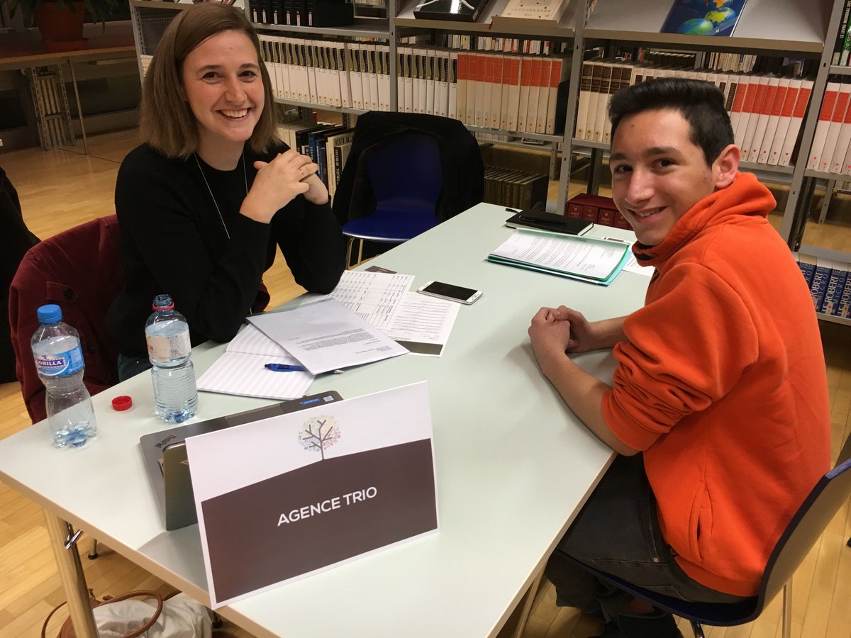 agencetrio's tweet photo. Trio présentait hier le travail en agence et le CFC d'Interactive Media Designer à la Nuit de l'#apprentissage à l'#EPSIC. Un succès! https://t.co/1RJn13LLEp