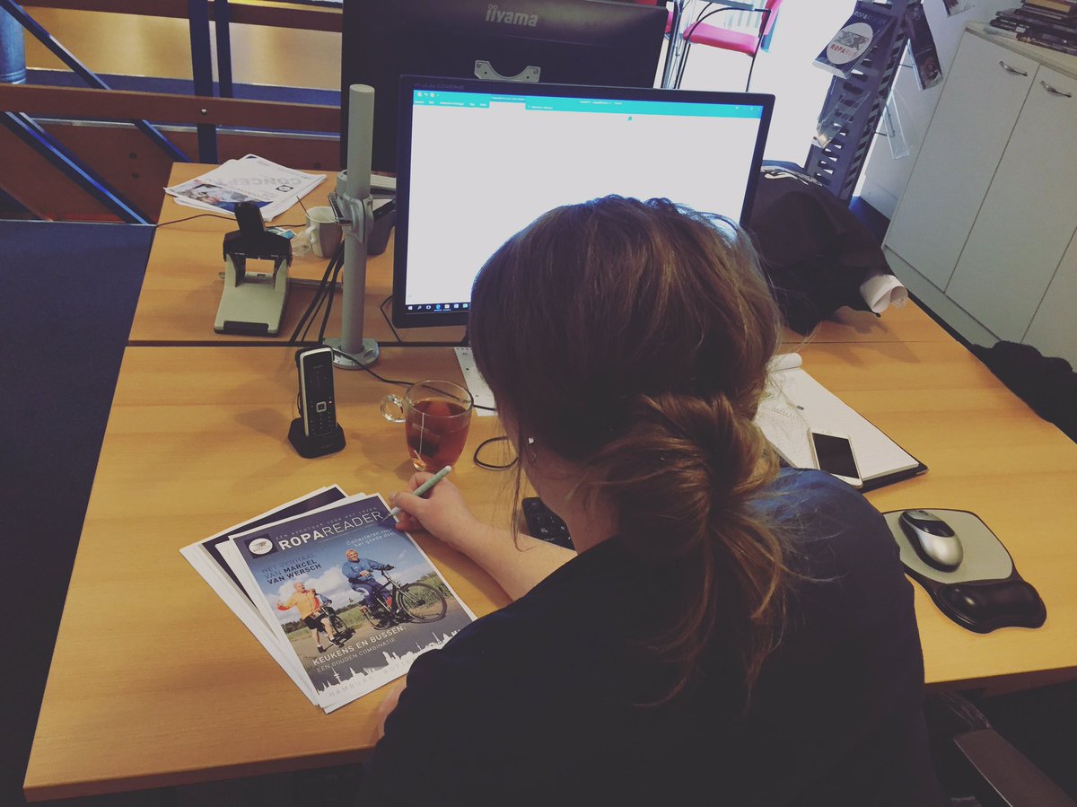 Stg_Roparun's tweet photo. Nieuwste #Ropareader in progress! Dit wordt weer een editie met mooie verhalen, leuke weetjes en alle 'ins en outs' over #Roparun 2017. https://t.co/Z1aHUvSglD