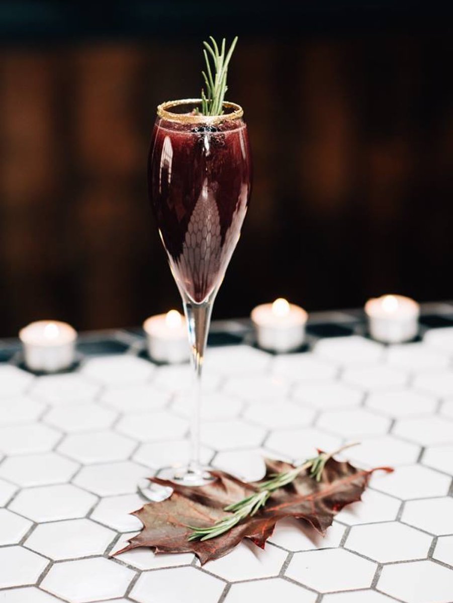 perchbelfast's tweet photo. SPARKLING BLACKBIRD π§β¨
Who likes Prosecco!? This ones for you π₯
Creme De Mure, Blackberry PurΓ©e & Prosecco
#OpenFrom5pm #PerchBelfast https://t.co/vOLtMgag8V