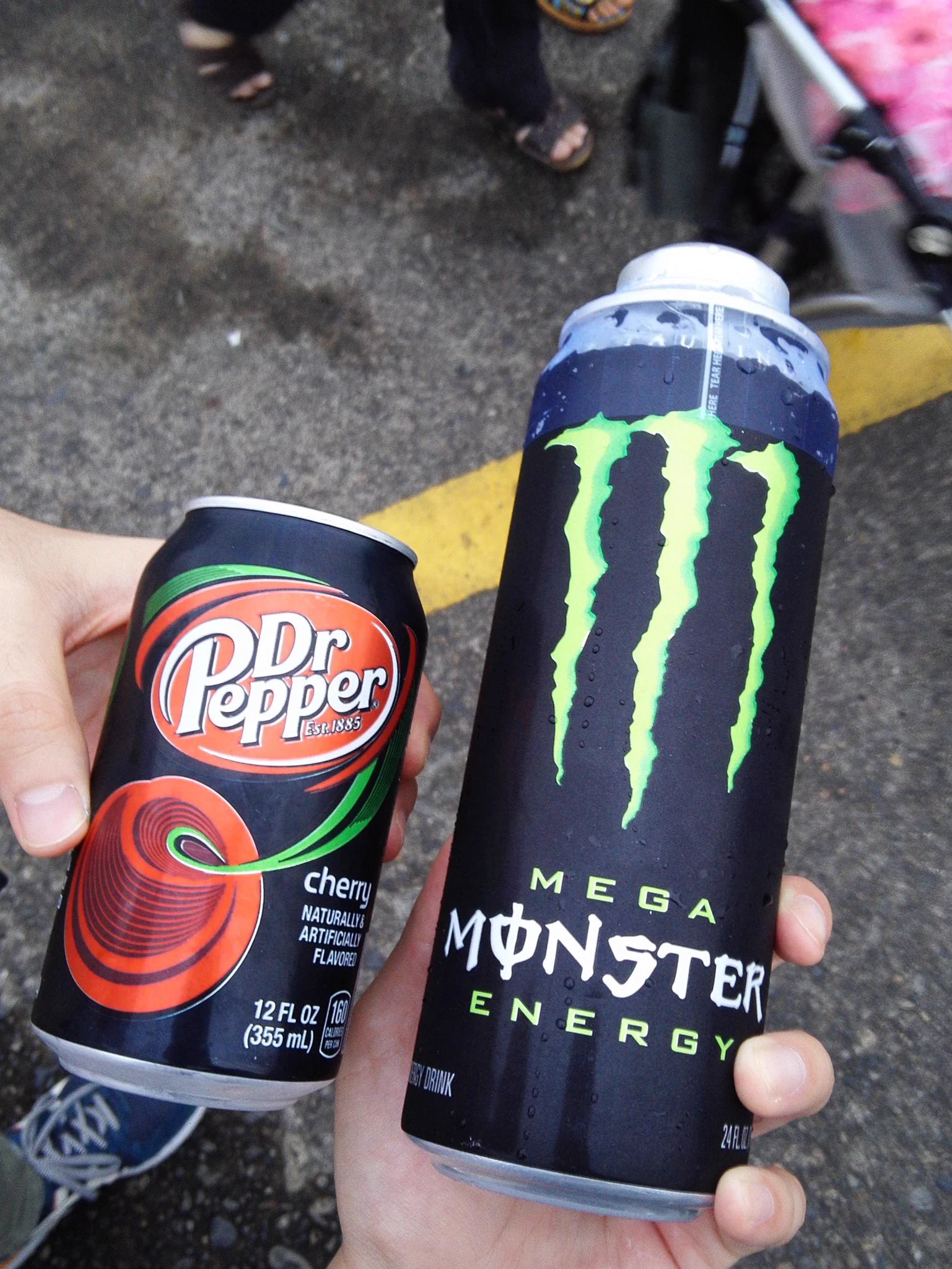 魔剤好き必見！米軍基地解放イベントで目にする自販機が毒々しくて素晴らしいwww