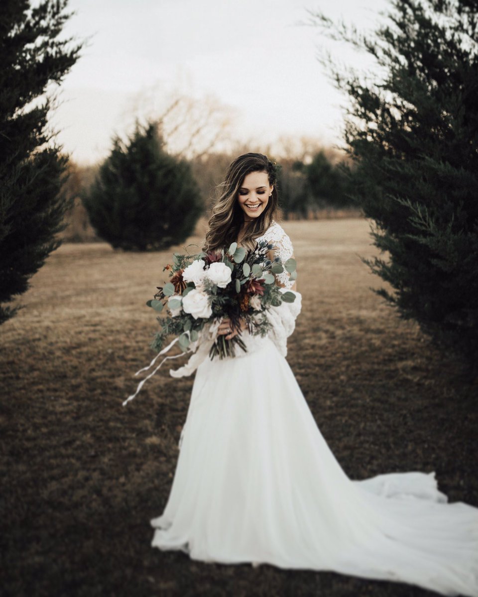 Made a few final tweaks + updates to my blog page thanks to @hannahashfordstudio . Take a look + lots of new content coming soon 🖤