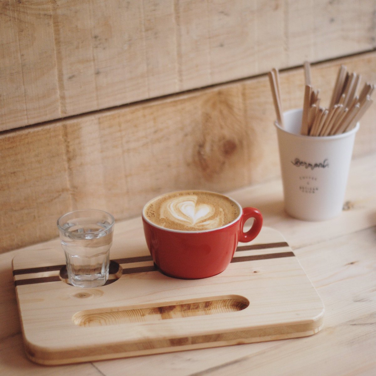 OlocomesOlodejas tweet media