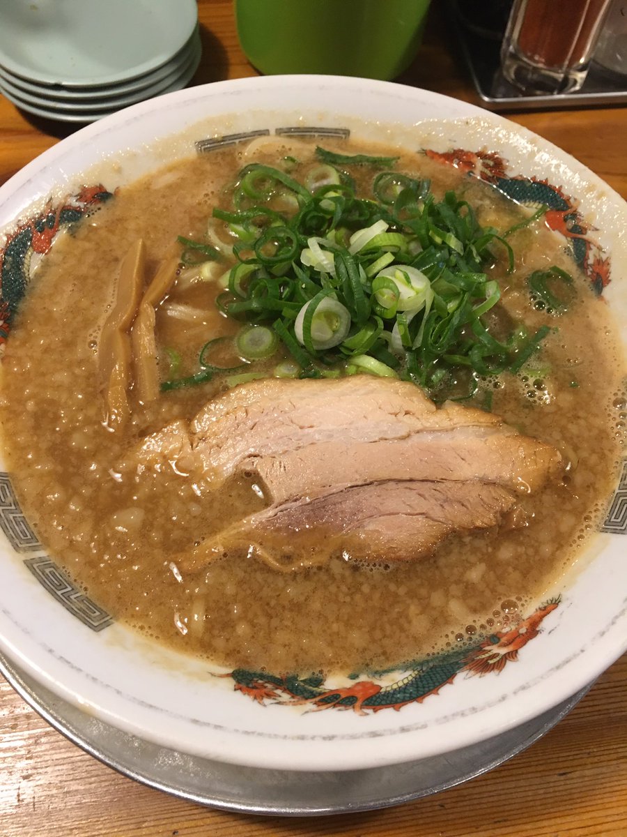 かず チーム センベロ 弁慶ラーメン 黒チャーハン 弁慶ラーメン 本店 京都市伏見区横大路下三栖宮ノ後 高粘度で重厚なボディではあるが 旨味が伝わってこないし黒醤油を使ったカエシも弱く これでボヤけていると思えてしまう内容 黒チャーハンも かず チーム センベロ 弁慶ラーメン 黒チャーハン 弁慶ラーメン 本店 京都市伏見区横大路下三栖宮ノ後 高粘度で重厚なボディではあるが 旨味が伝わってこないし黒醤油を使ったカエシも弱く これでボヤけていると思えてしまう内容 黒チャーハンも