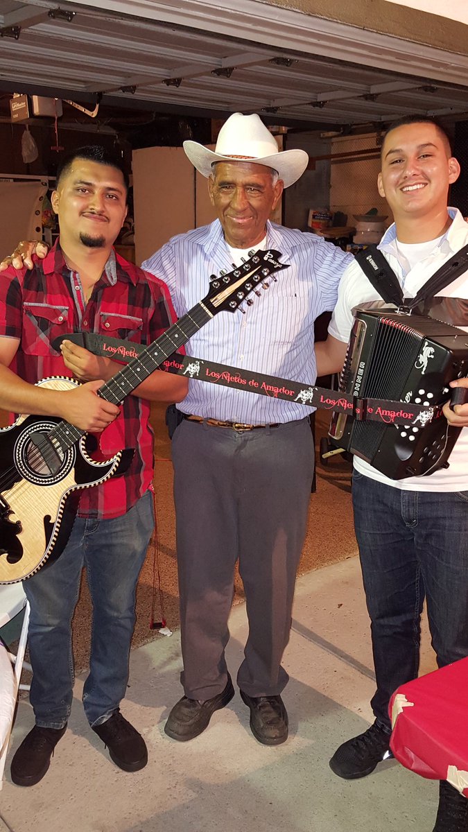 GodinezJulio's tweet image. Los Nietos de Amador
#Grandpa