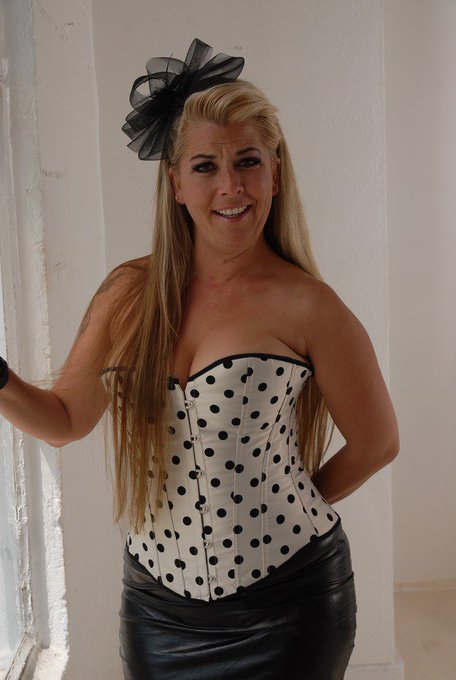 How many toys will fit in there while standing?#corset #MILF  https://t.co/wz2Hy900hI https://t.co/U<a href="/tag/corset"class="tags"><span>#corset</span></a><a href="/tag/milf"class="tags"><span>#milf</span></a>