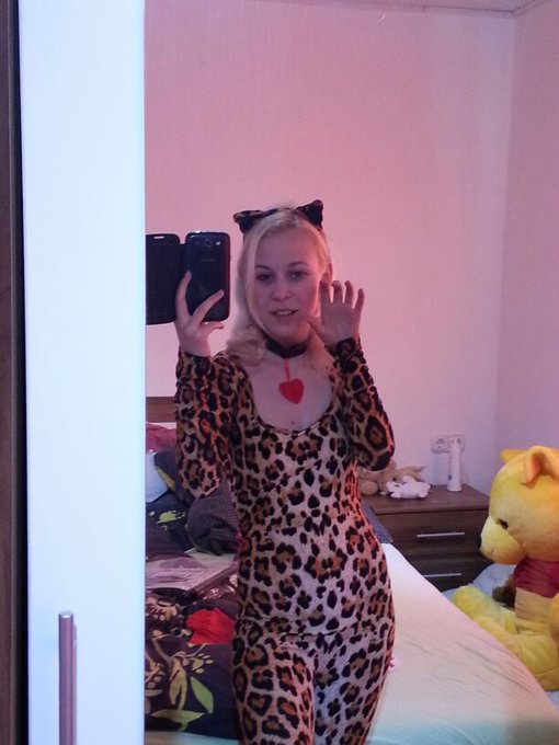 Haha mal was richtig altes gefunden #leo #panther #SexyJenJen #teen #cute #sexy #model #Webcamgirl #blonde<a href="/tag/leo"class="tags">#leo</a><a href="/tag/panther"class="tags">#panther</a><a href="/tag/model"class="tags"><span>#model</span></a><a href="/tag/cute"class="tags"><span>#cute</span></a><a href="/tag/loveit"class="tags"><span>#loveit</span></a><a href="/tag/sweet"class="tags"><span>#sweet</span></a><a href="/tag/sexy"class="tags"><span>#sexy</span></a><a href="/tag/hot"class="tags"><span>#hot</span></a><a href="/tag/teen"class="tags"><span>#teen</span></a><a href="/tag/blonde"class="tags"><span>#blonde</span></a>