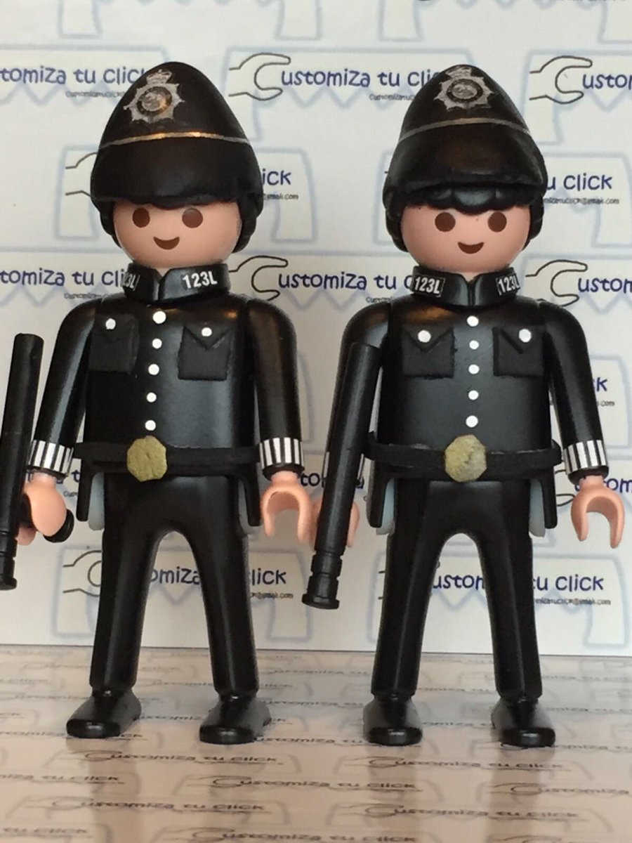 CustomizaTuClic's tweet photo. Más encargos!!! Policía británico Bobbie #policia #scotlandyard https://t.co/6xK99uYdQC
