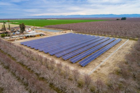 rssagriculture's tweet photo. "CalCom and SunLink Partner to Bring Solar to Farms in California’s Central Valley" @sunlink @CalComSolar1 #agsolar https://t.co/Z1FOM7VFHm https://t.co/VenFFUvtyy