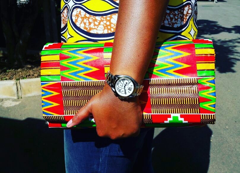 LKadiaka's tweet photo. It's African, it's Print, it's a Fabric #africanpints #anythingankara #Ownyourlook #africarise #fabrics #imstylish https://t.co/6T7yk0Pulb