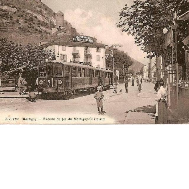 MartignyTourism's tweet photo. Martigny ville et le chemin de fer du Martigny Châtelard.📷 Denise Hugon#myMartigny #enjoyM… https://t.co/nqUowVS6ie https://t.co/BZA4quDidZ