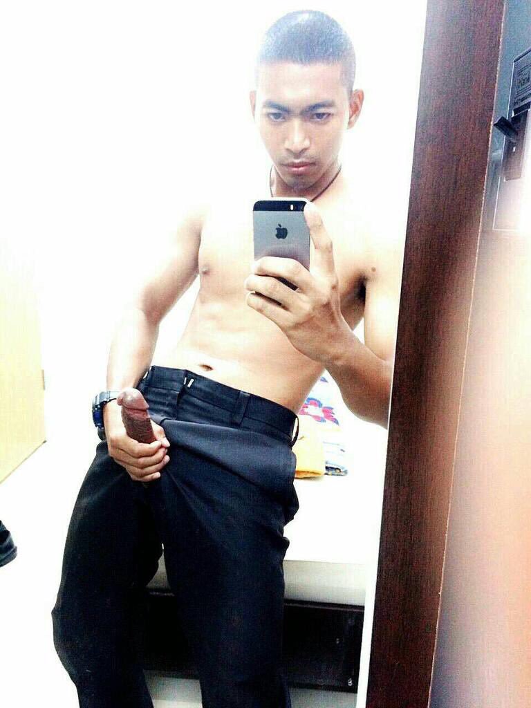 CYWSHWR's tweet photo. #ควยตำรวจ https://t.co/laDJtcsc9K