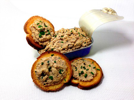 sherif_tr's tweet photo. #topchef #amourcuisine #jaifaim
 @VilleNanterre @villedeputeaux @villeclichy @VilledeNeuilly  
Rillettes de sardines crémeuses &amp; ciboulette https://t.co/s6fgLB8yu0