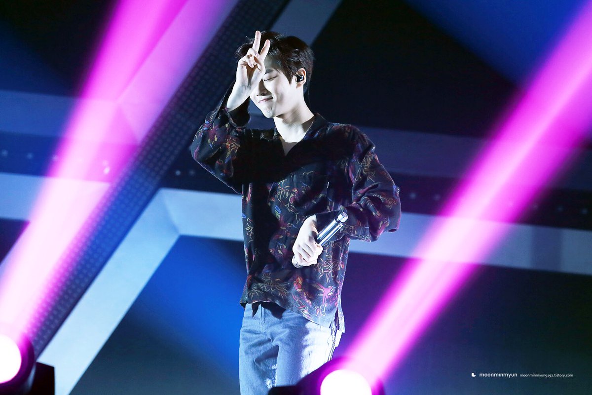 MoonMinMyun's tweet photo. #SUHO #수호 

✌️✌️✌️

https://t.co/zLfYankIEG https://t.co/uoe3BJf6E0