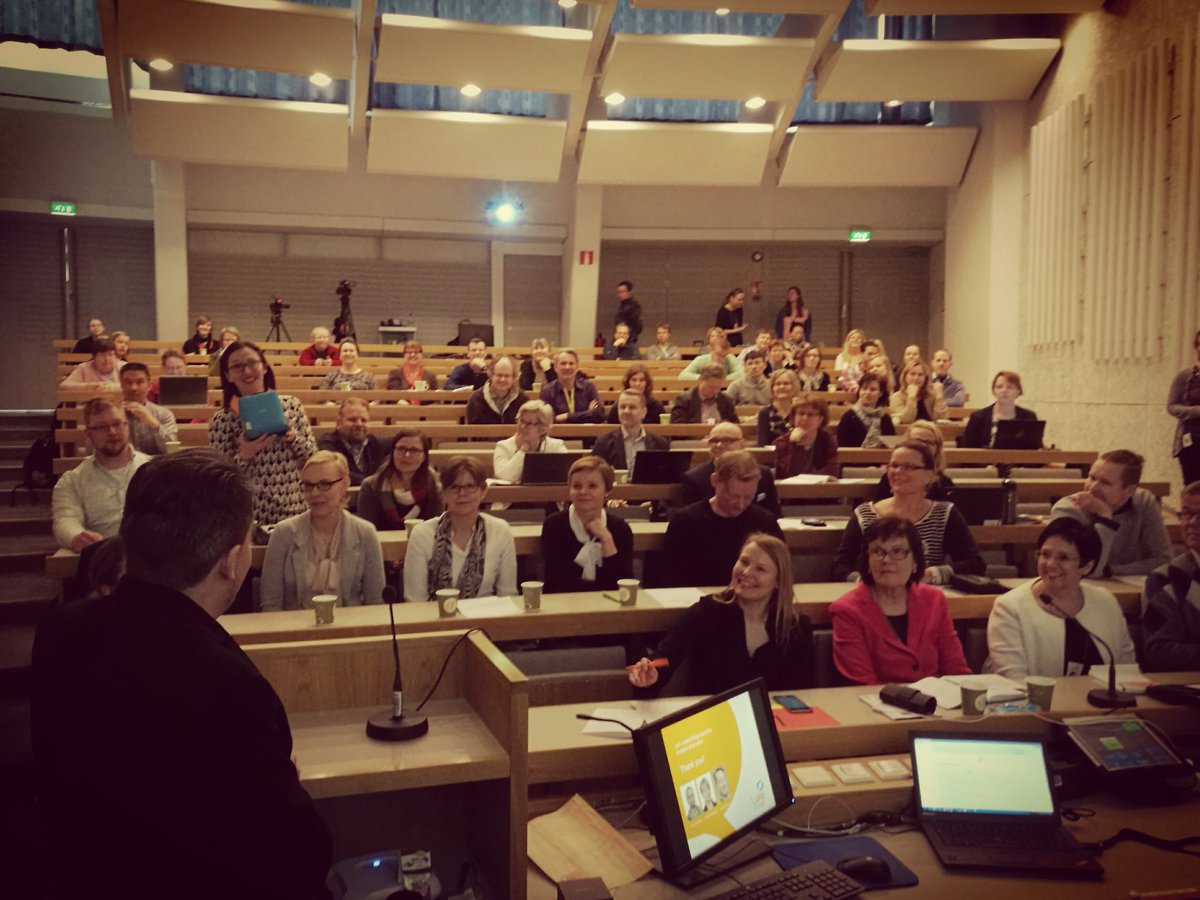 juhahenrikki's tweet image. Menossa on #LukeLEADS pitching-tapahtuma. Uusia tutkimusideoita esille.