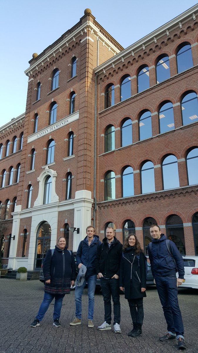 atabix's tweet photo. Alle trainees hebben het online marketing traineeship succesvol afgesloten! #feest #atabix #onlinemarketing #traineeship #gassandiamonds https://t.co/S5pwEA1sVF