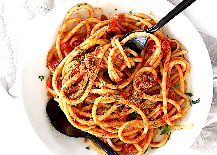 BuonissimoMag's tweet photo. Poco tempo da dedicare alla #cucina? Provate a risolvere con queste #ricette veloci, minimo impegno tanto gusto

https://t.co/f6OPg3gTOb https://t.co/hXYu5bW8iI