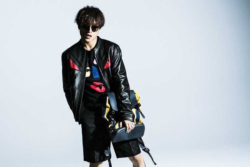 ldh_ahy's tweet photo. どんくらいいるかな

     ０RT☞だれ？
    50RT☞見たことあるー
  100RT☞しってるよ！
  300RT☞え、かっこいい♡
  500RT☞超イケメンなんすけど、
  800RT☞めちゃめちゃ有名
1000RT☞もぉこの世の神様😇 https://t.co/hTGEWTHPuY