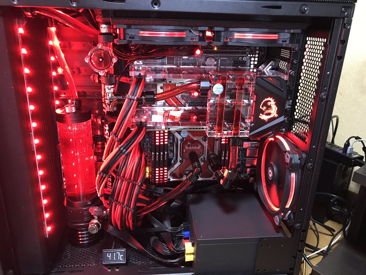 death_1125's tweet photo. 完成。titan xp欲しいよ。。
水冷パーツはoliospecさんとEK公式から
#6950x #i7-6950x #rampagevedition10 #gtx1080sli #customwatercooledpc #960pro #extreme #edition10 https://t.co/tAeqkmPaaT