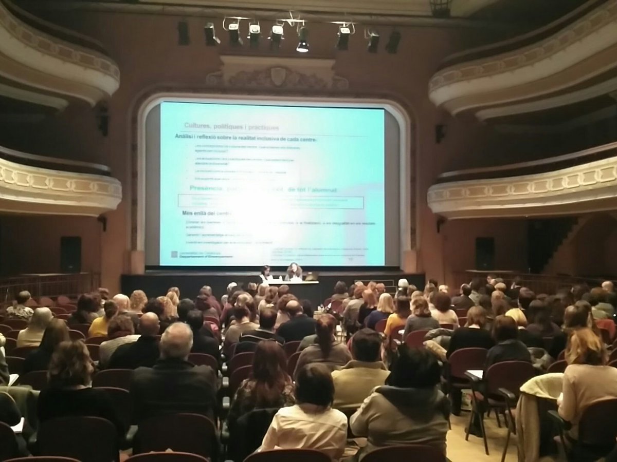 La inspectora  R. Borràs presenta "Ser-hi, participar i aprendre" a eq. directius de centres de primària <a href="/SSTTMVO/">ST_MVO</a> a l'Ateneu de Sant Celoni