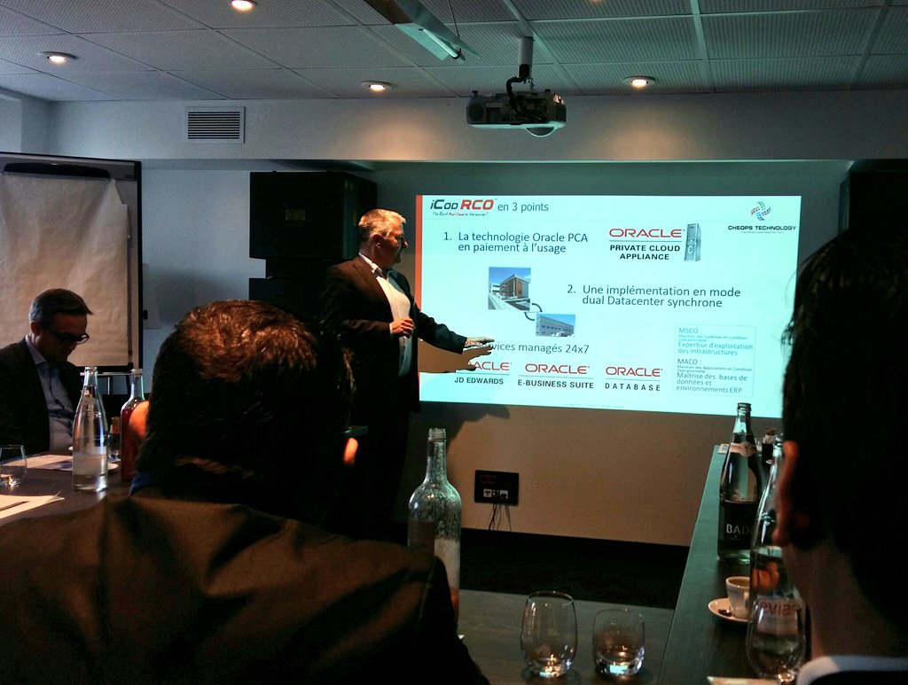 CheopsTechno's tweet photo. En direct de la 1ère étape du TDF iCod RCO ce matin à Lyon - #icodrco https://t.co/tjKDjkBAi2