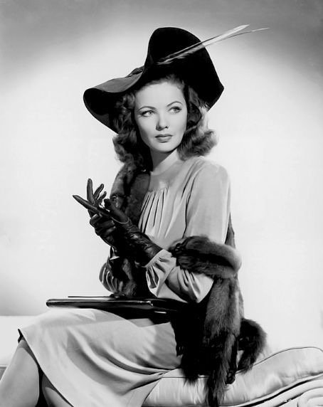 SewingformySoul's tweet photo. Stunning 40’s fashion, Gene Tierney...... https://t.co/9epr7XsZ9C