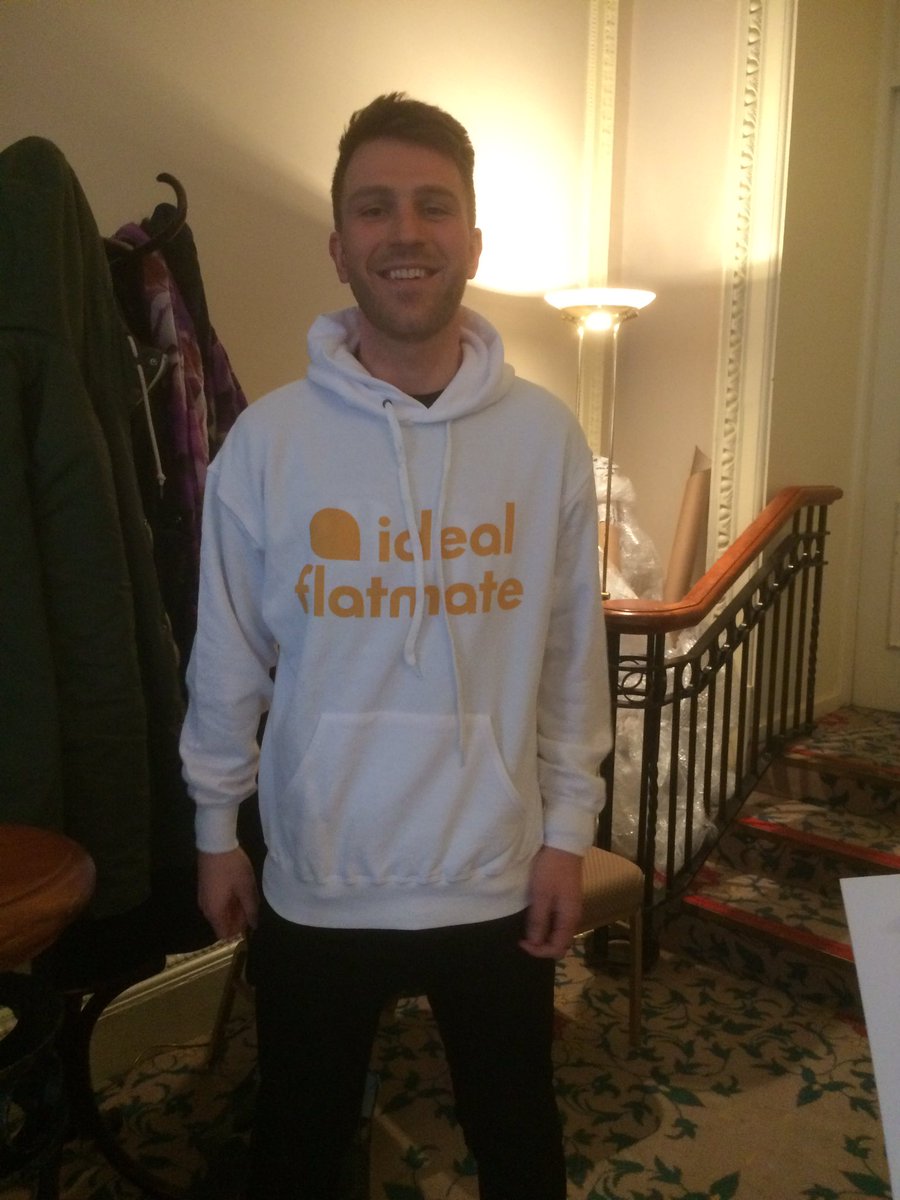 hannahlrussell's tweet photo. Love the new @idealflatmate branding as modelled by founder @tgatzen! https://t.co/KojIC8tohZ