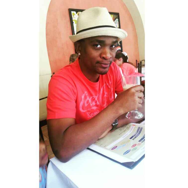 zumjay's tweet photo. San Juan, Puerto Rico -zuuummm- #zumjay #dancehall #reggae #goodtimes #vacation #thehustleisreal https://t.co/KLr1kLys0q