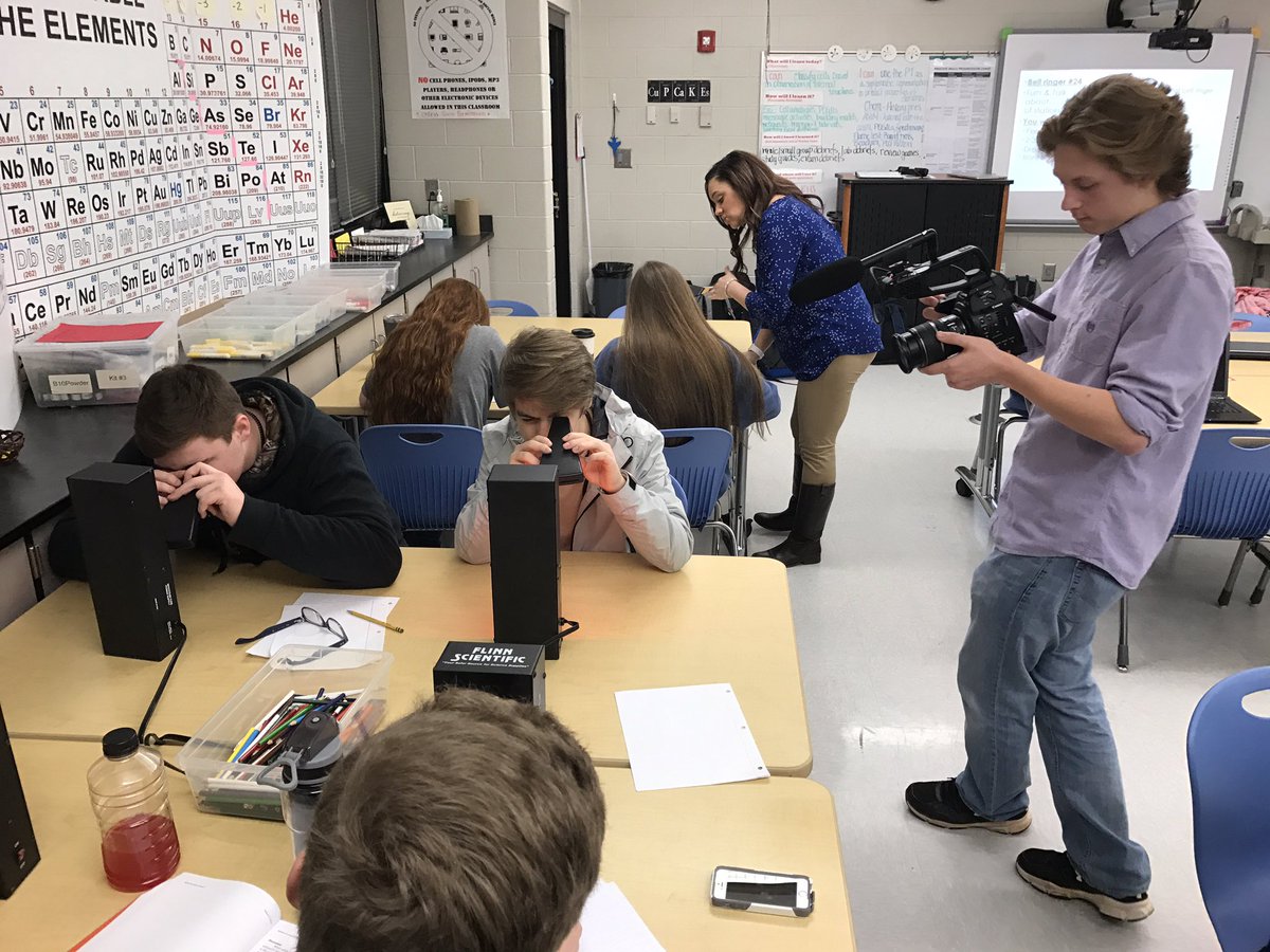 WhittMister's tweet image. Making movie magic with @thamilton70 &amp;amp; @Christian_arns @James_Clemens #proudtobeajet #MCSlearn #TieredInstruction