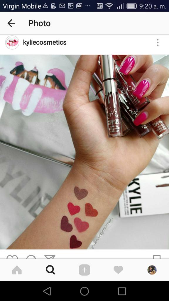 LOOKEATEBOG's tweet photo. #Bogotá Rifa #Kylie Kit más de 6 labiales, sombras, lápices, cajita pink y cartuchera. Preguntar por boleta👇😍💋 https://t.co/4iOibBmgIV