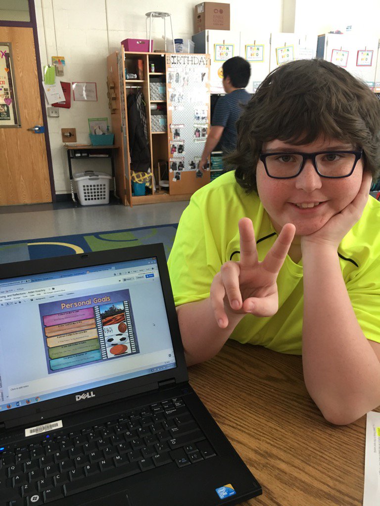 ms_cotter6th's tweet photo. Setting personal and SMARTR goals for third quarter today! #spaceforthinking https://t.co/2tw8vDEHFo